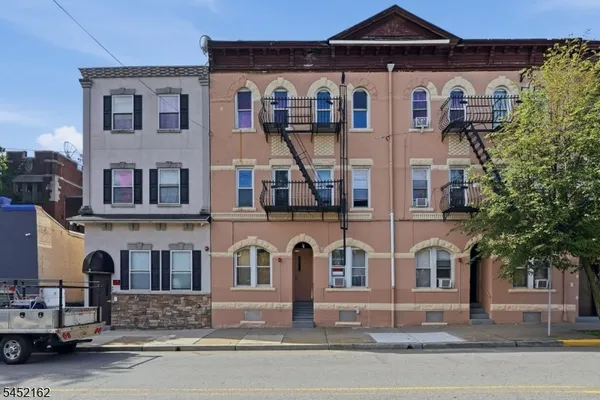 $1,650 | 5 Monroe Street, Unit 4, Passaic, NJ 07055