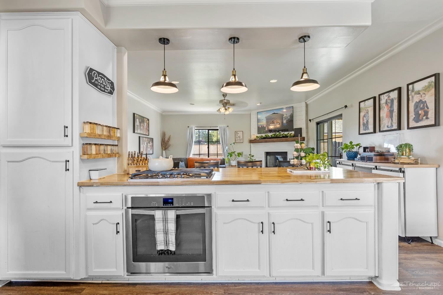 19601 Meadows Road Tehachapi, CA 93561 - Photo 10 of 39 Gallery Image 10