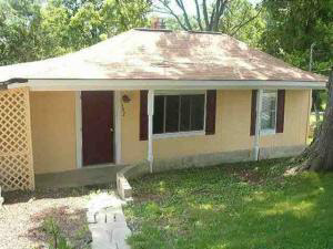 142 Patton View Bedford, IN 47421 - Photo 2 of 6