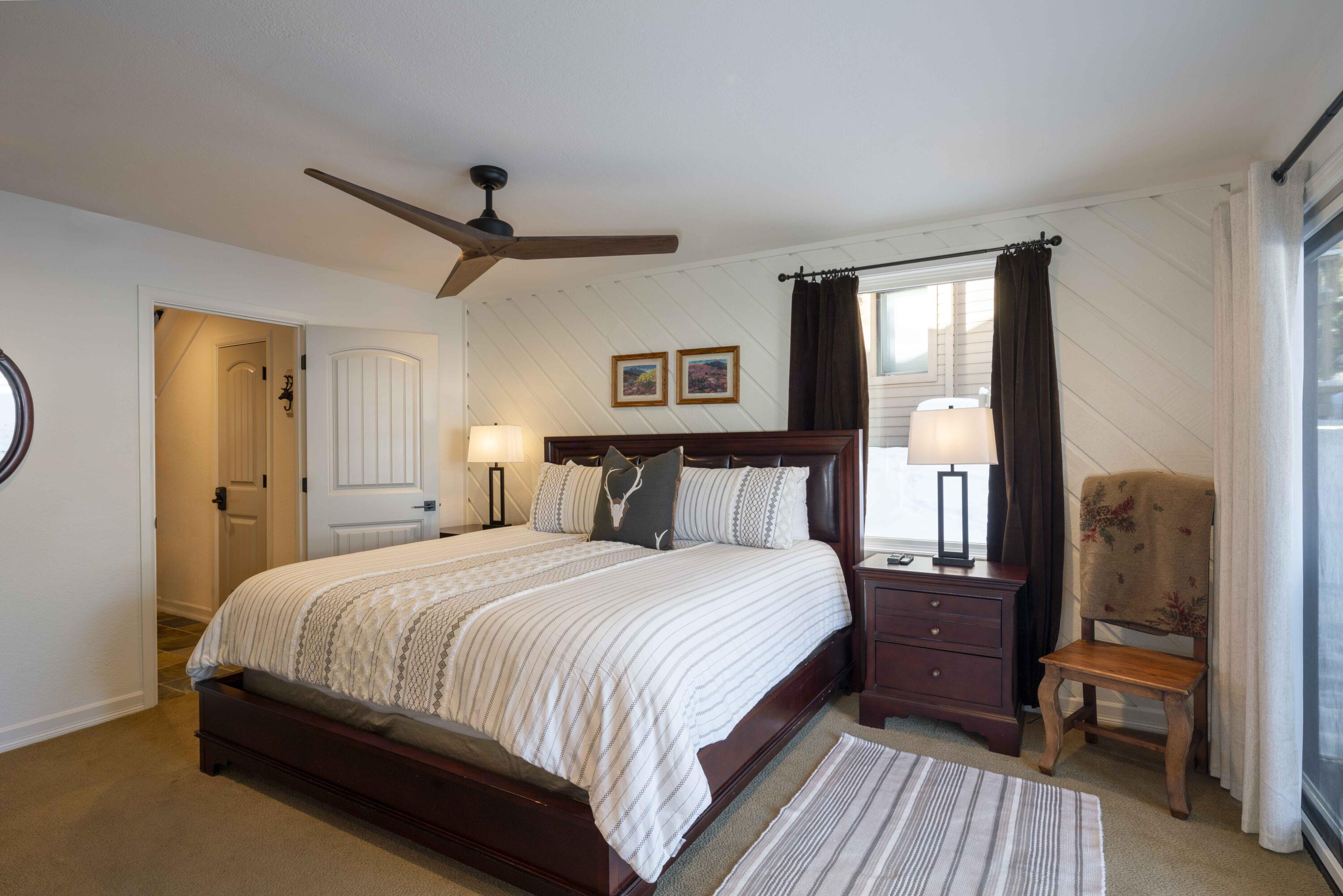 2639 Ridge Lane, Unit 39 Sun Valley, ID 83353 - Photo 17 of 35 Primary Bedroom