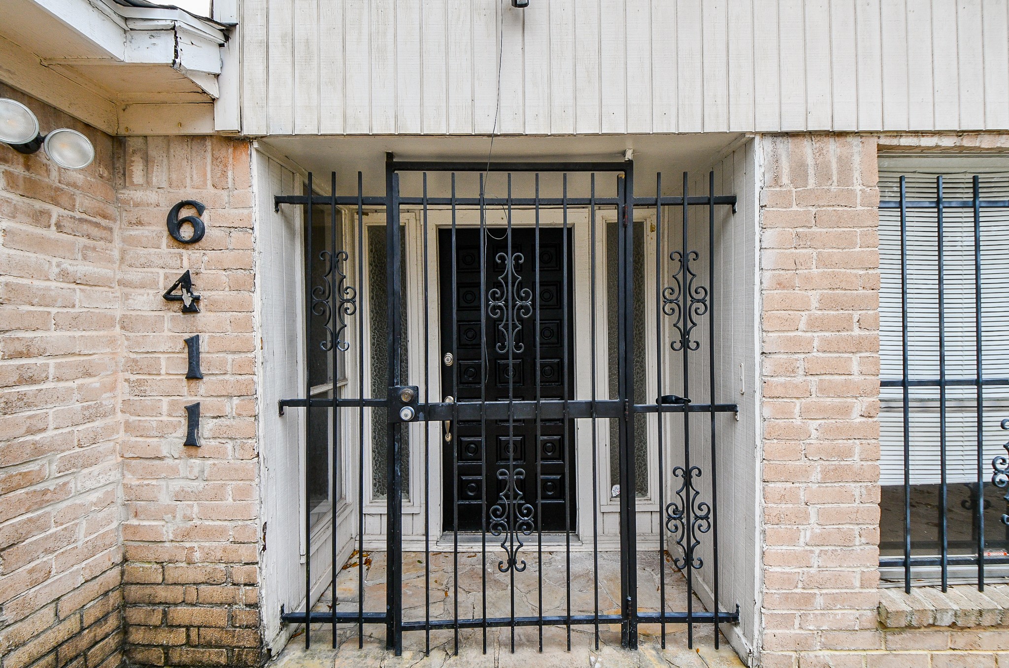 6411 Teal Run Drive Houston, TX 77035 - Photo 3 of 32 a view of front door of house