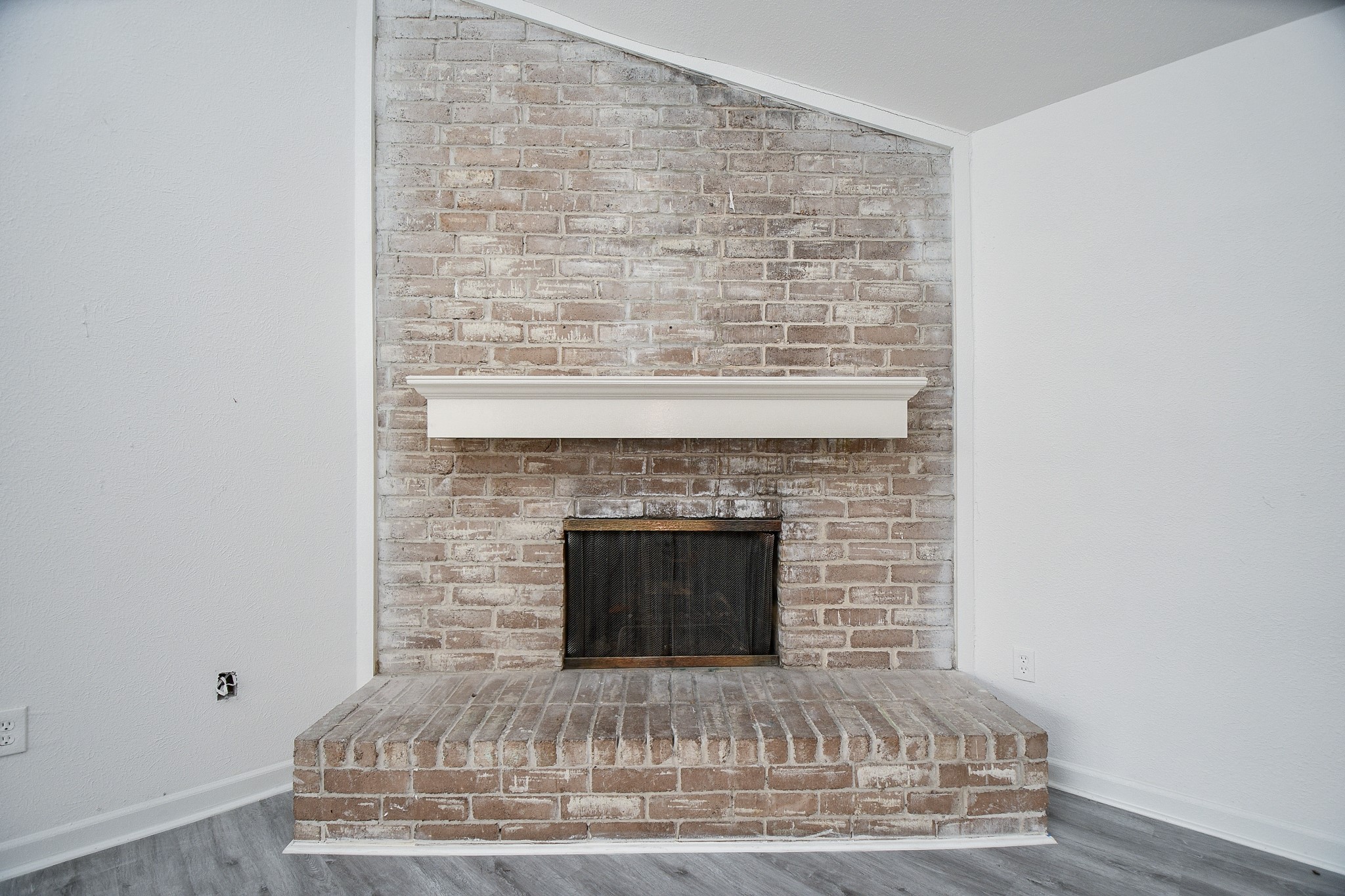 6411 Teal Run Drive Houston, TX 77035 - Photo 5 of 32 a living room with a fireplace