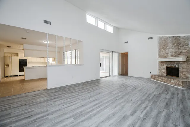 $2,000 | 6411 Teal Run Drive, Houston, TX 77035