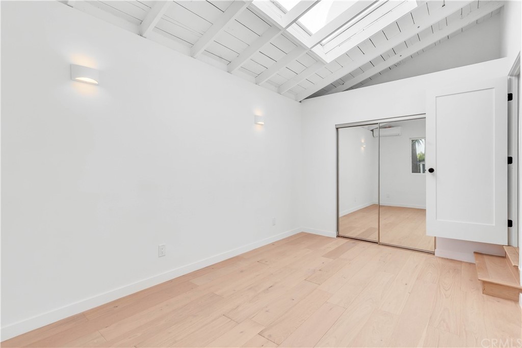 832 Mountain View Street Altadena, CA 91001 - Photo 31 of 39 an empty room with an entryway