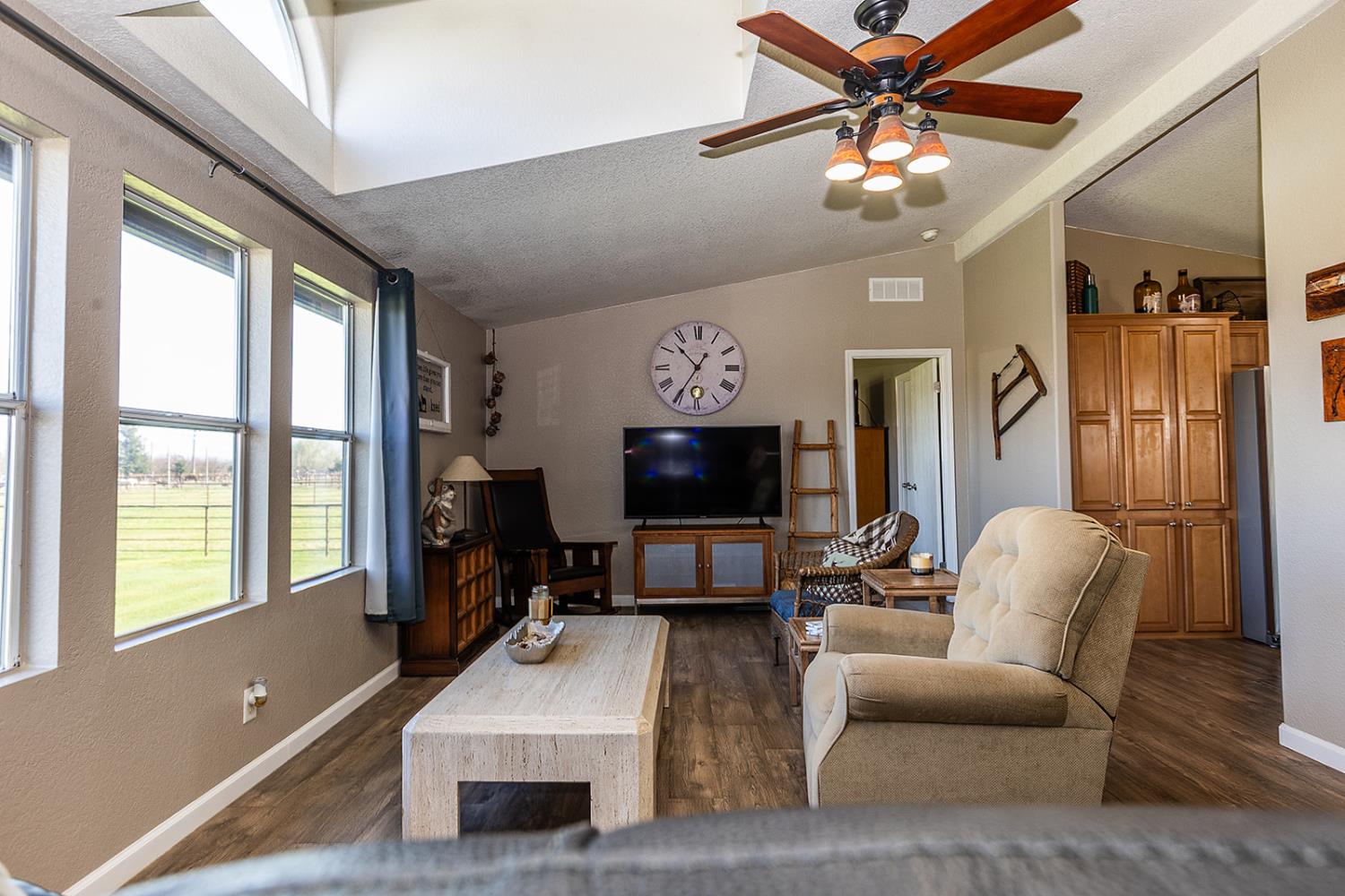 18041 Seidner Road Escalon, CA 95320 - Photo 13 of 50