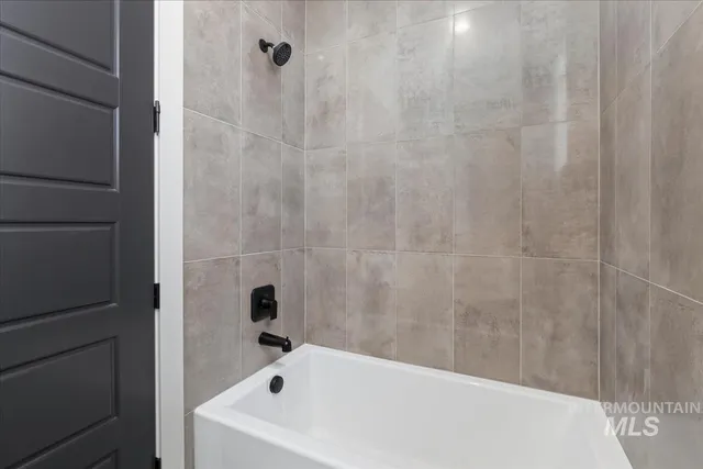 $949,900 | 7689 West Lookout Vw Street, Unit SIENNA, Meridian, ID 83646