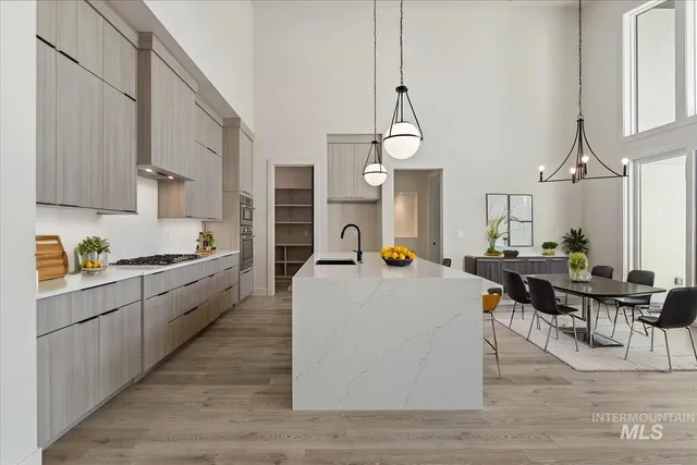 $949,900 | 7689 West Lookout Vw Street, Unit SIENNA, Meridian, ID 83646