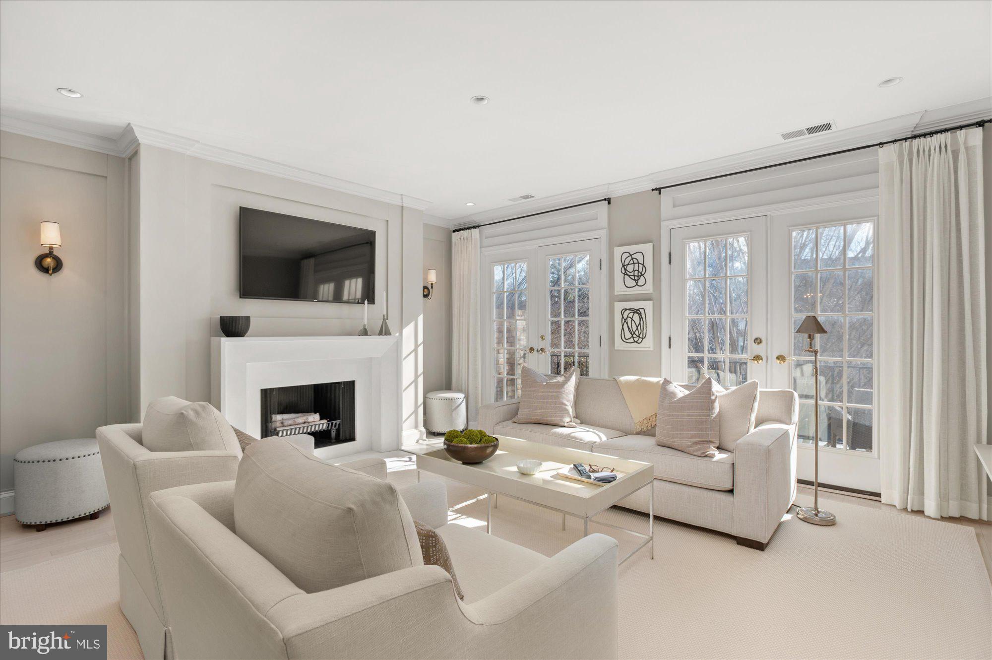 3285 Sutton Place Northwest, Unit B Washington, DC 20016 - Photo 12 of 31