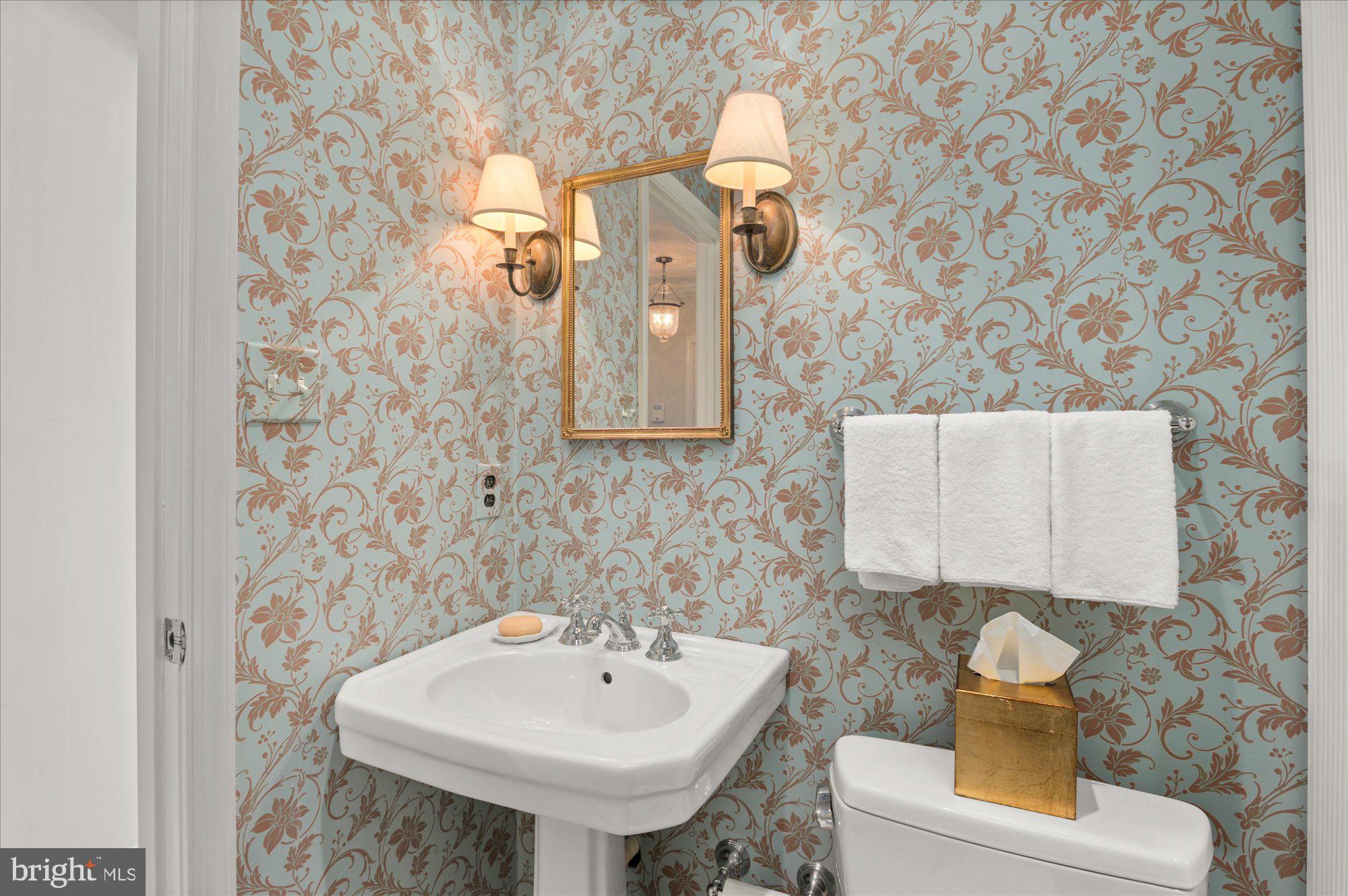 3285 Sutton Place Northwest, Unit B Washington, DC 20016 - Photo 17 of 31