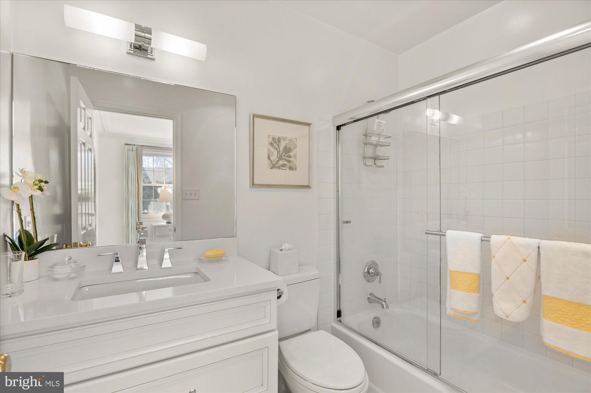 3285 Sutton Place Northwest, Unit B Washington, DC 20016 - Photo 25 of 31