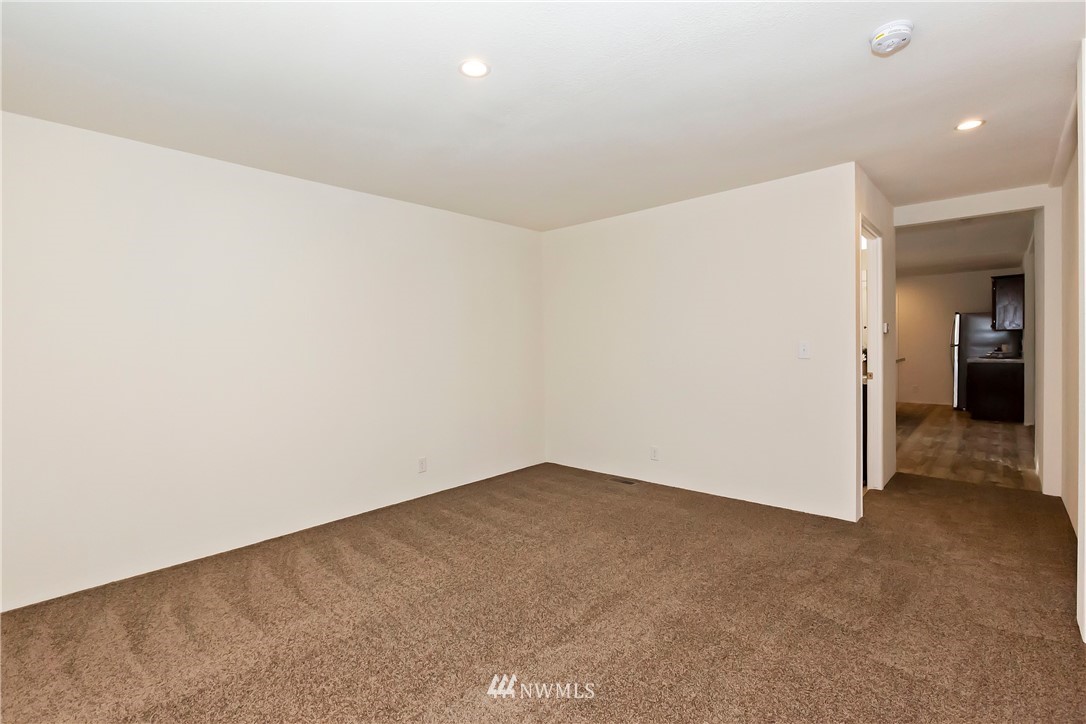888 Southwest J H Road Port Orchard, WA 98367 - Photo 20 of 28 Gallery Image 20