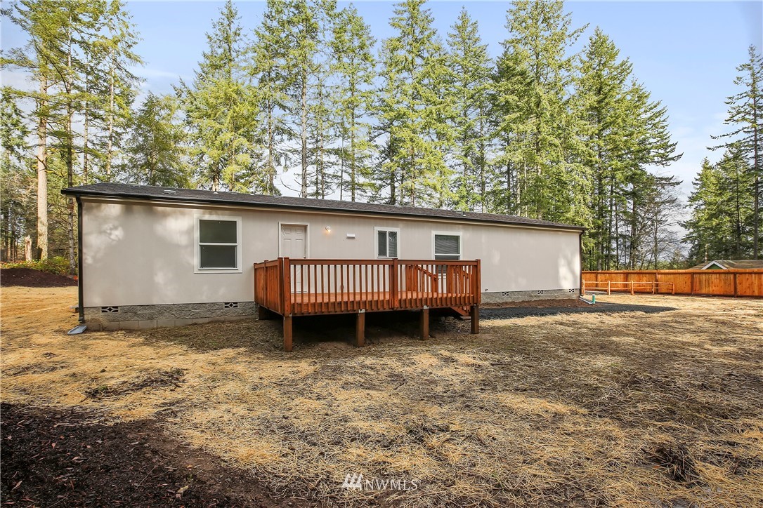 888 Southwest J H Road Port Orchard, WA 98367 - Photo 23 of 28 Gallery Image 23