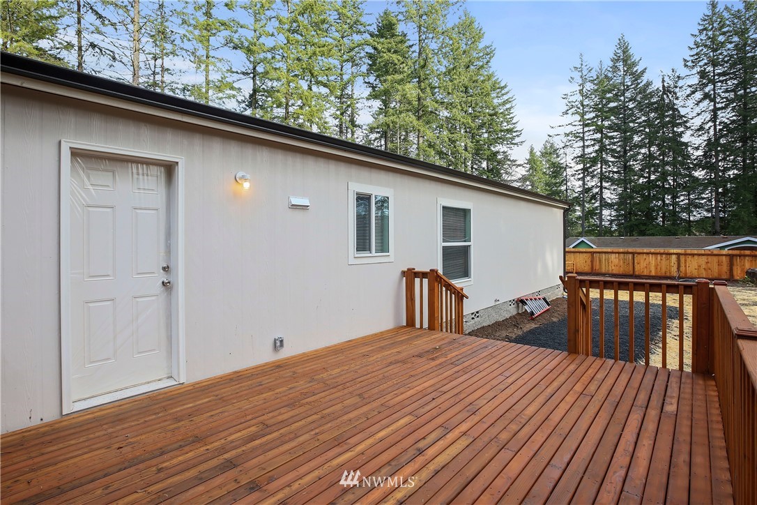 888 Southwest J H Road Port Orchard, WA 98367 - Photo 25 of 28 Gallery Image 25
