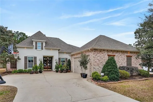 $455,000 | 1121 Cypress Crossing Drive, Madisonville, LA 70447