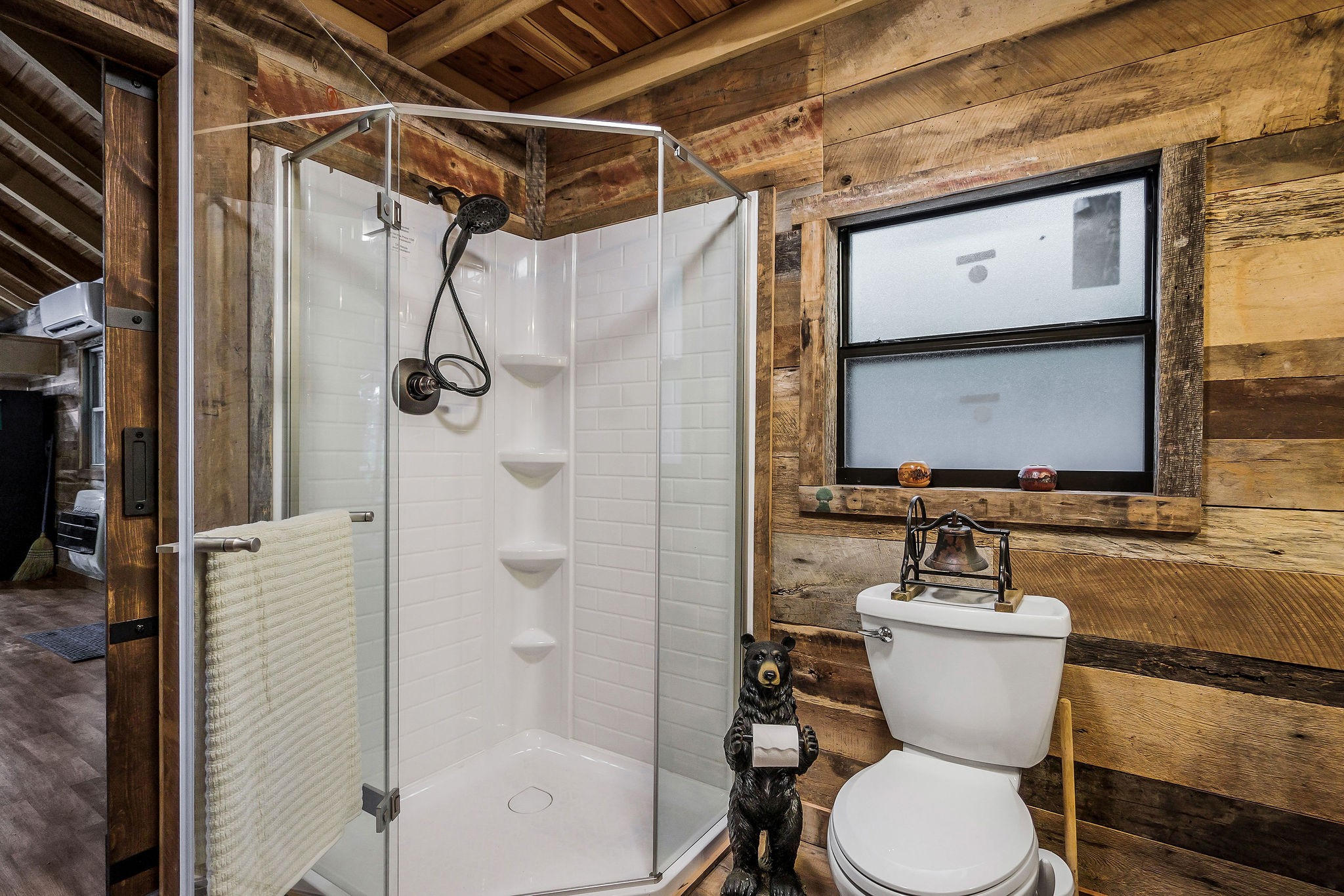755 Music City Ranch Lane Sparta, TN 38583 - Photo 14 of 35 a bathroom with a toilet a sink and shower