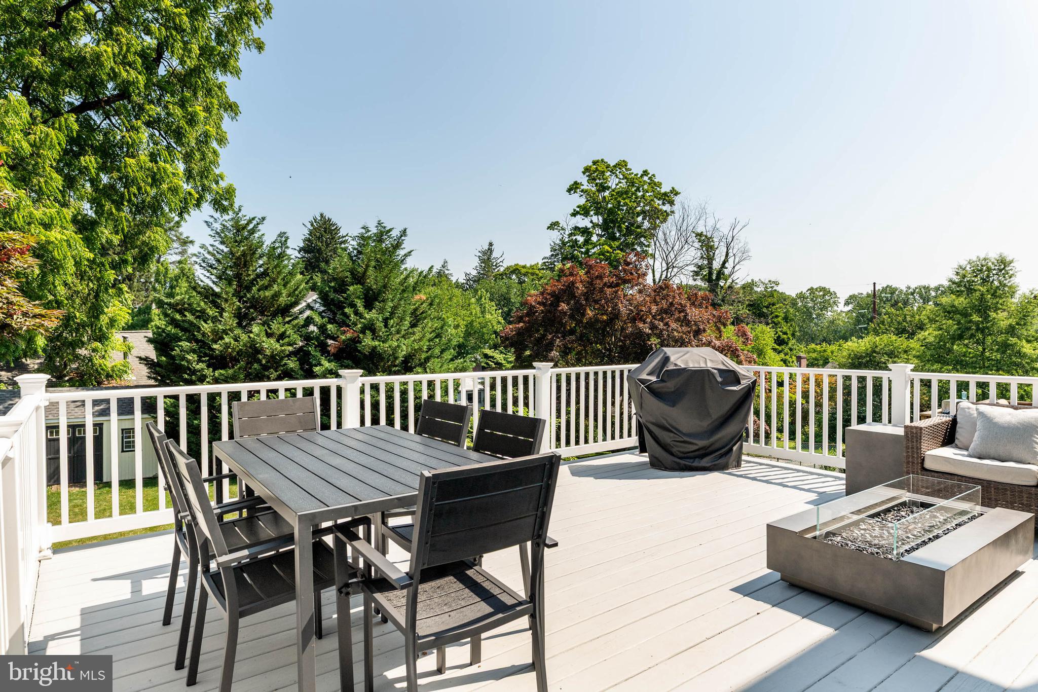 724 Ashurst Road Havertown, PA 19083 - Photo 6 of 34