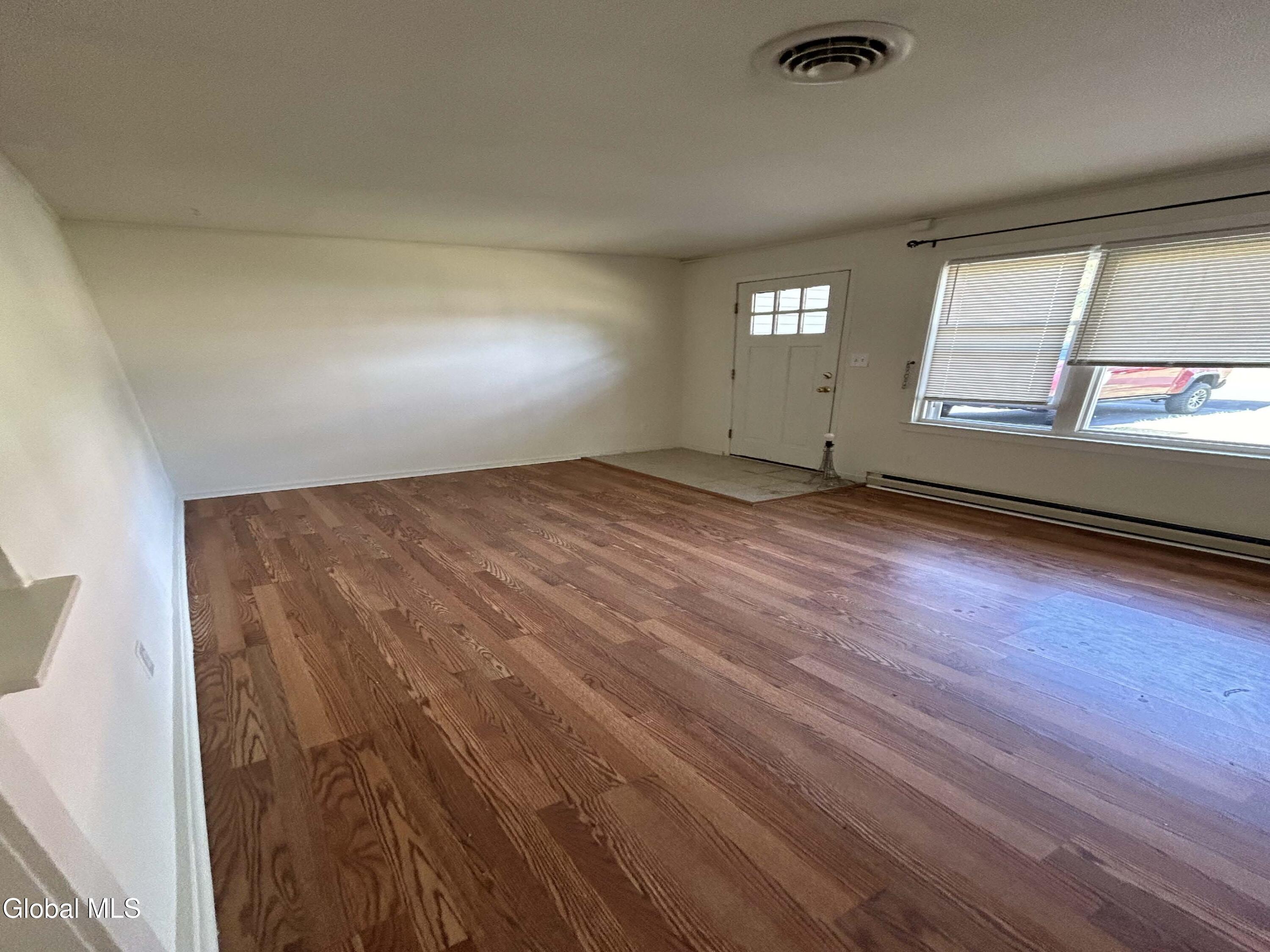 10 Grove Place Albany, NY 12203 - Photo 3 of 11 3