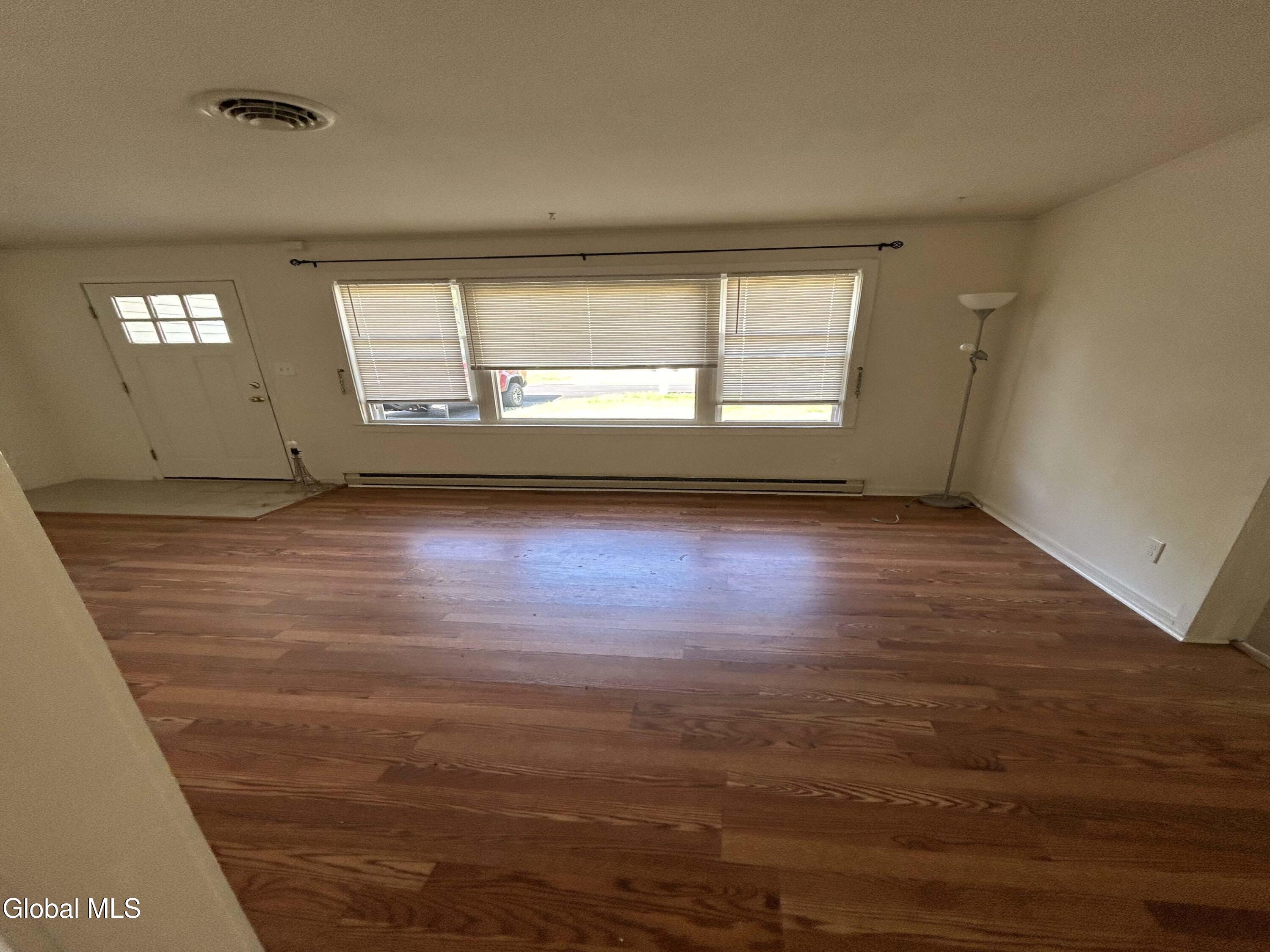 10 Grove Place Albany, NY 12203 - Photo 4 of 11 4