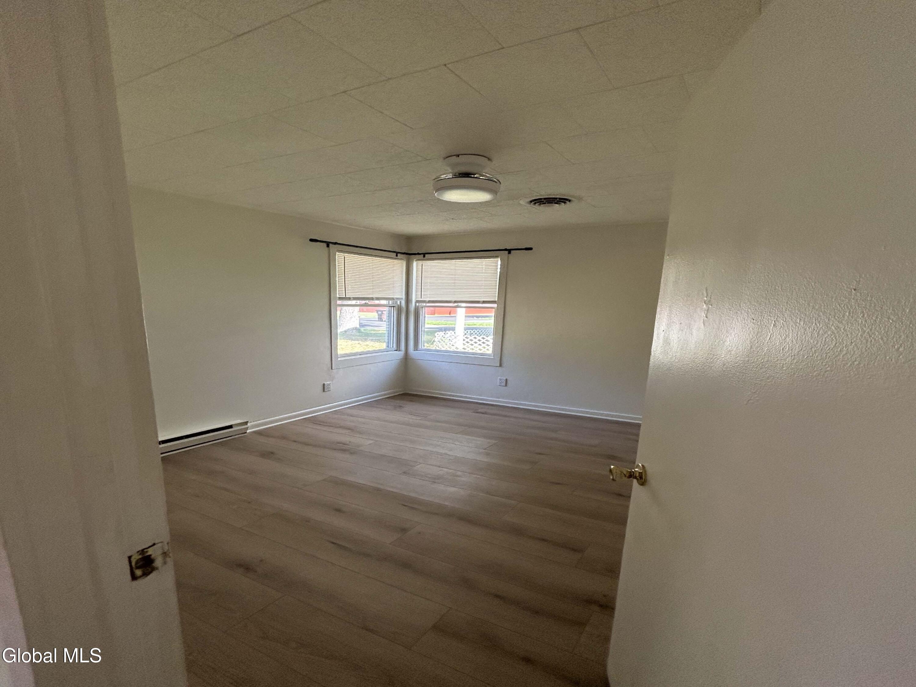 10 Grove Place Albany, NY 12203 - Photo 7 of 11 7