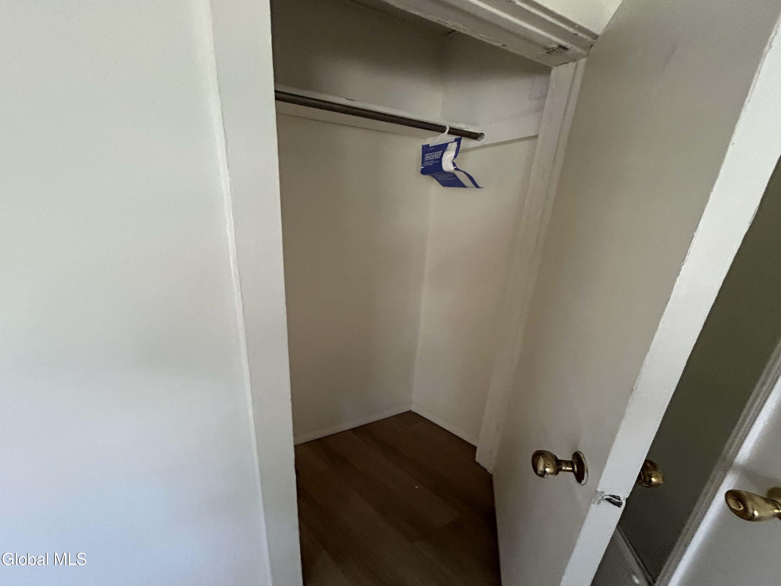 10 Grove Place Albany, NY 12203 - Photo 8 of 11 8