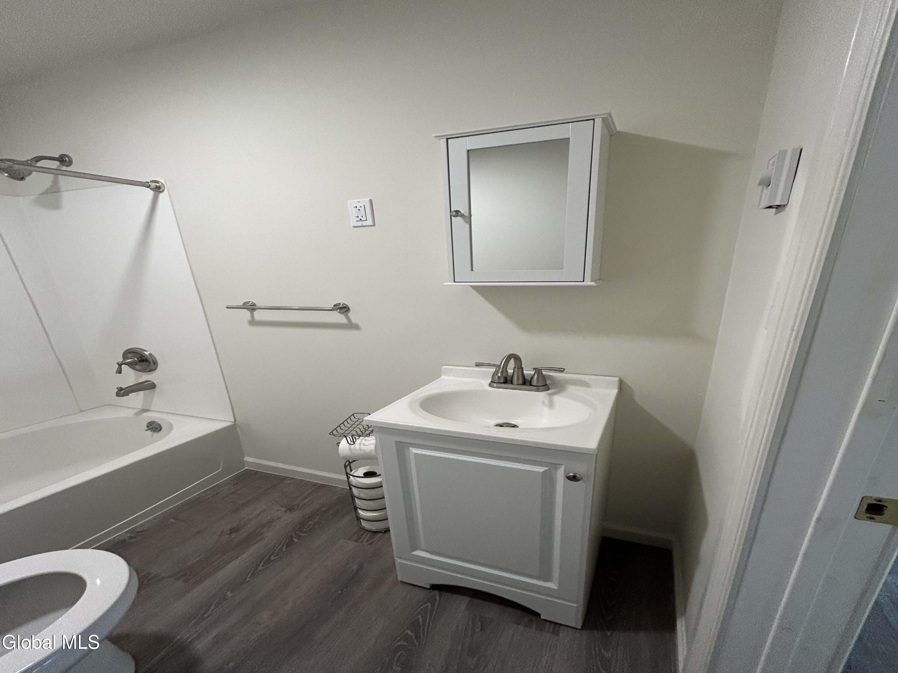 10 Grove Place Albany, NY 12203 - Photo 9 of 11 9