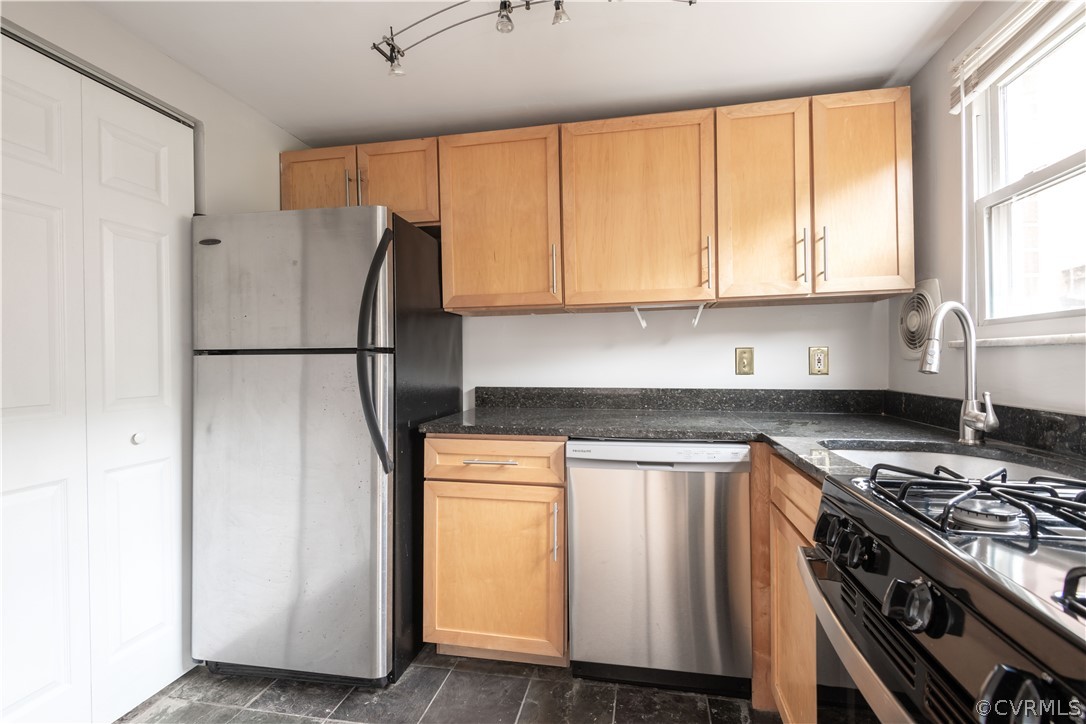 3109 North Parham Road, Unit 8 Richmond, VA 23294 - Photo 18 of 37