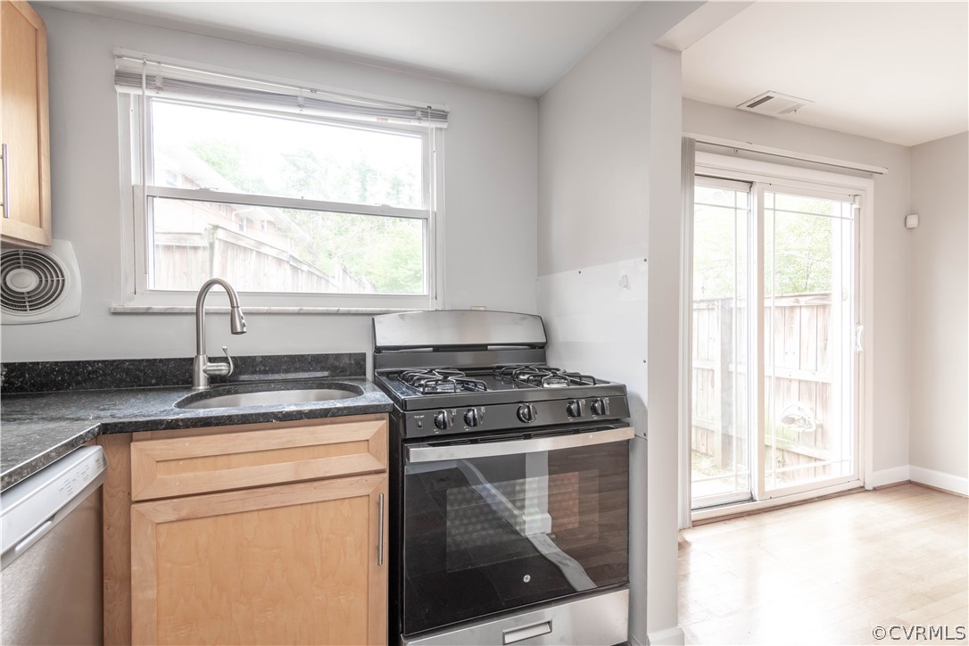 3109 North Parham Road, Unit 8 Richmond, VA 23294 - Photo 19 of 37