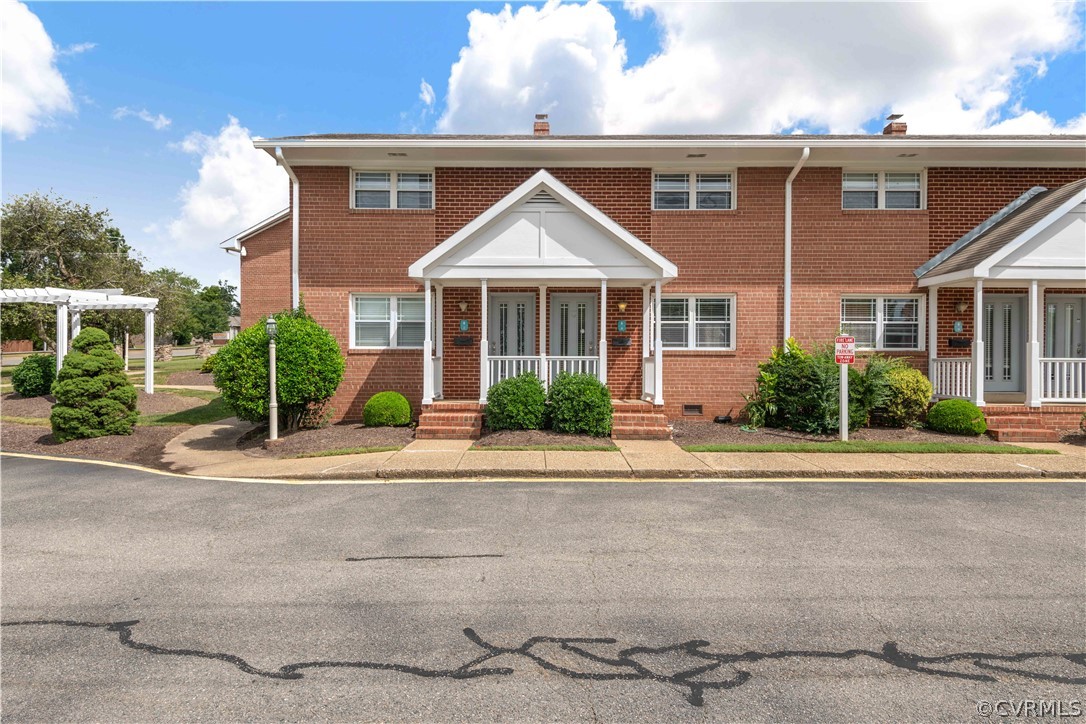 3109 North Parham Road, Unit 8 Richmond, VA 23294 - Photo 2 of 37