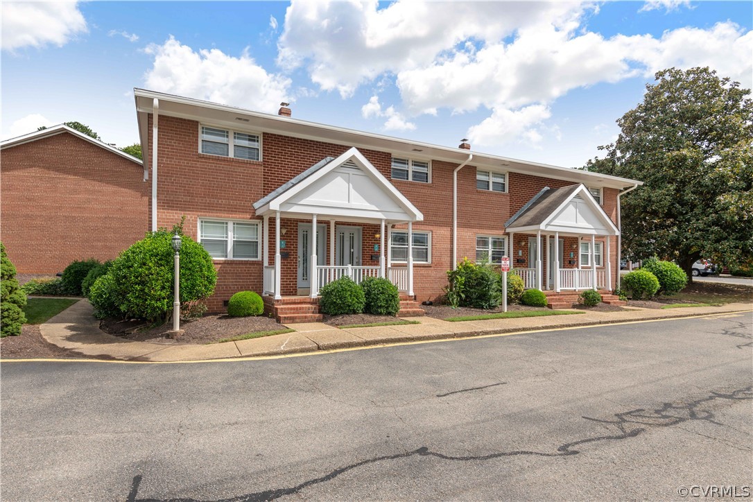 3109 North Parham Road, Unit 8 Richmond, VA 23294 - Photo 3 of 37