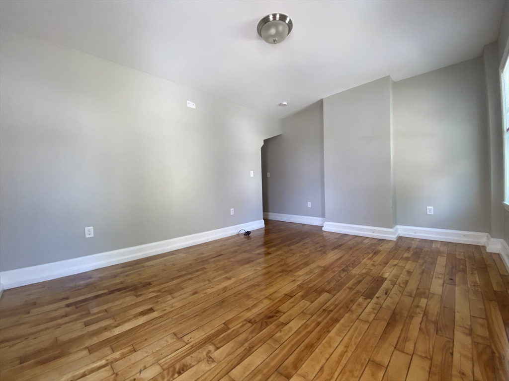 10 Howell Court, Unit 1 Chelsea, MA 02150 - Photo 24 of 31