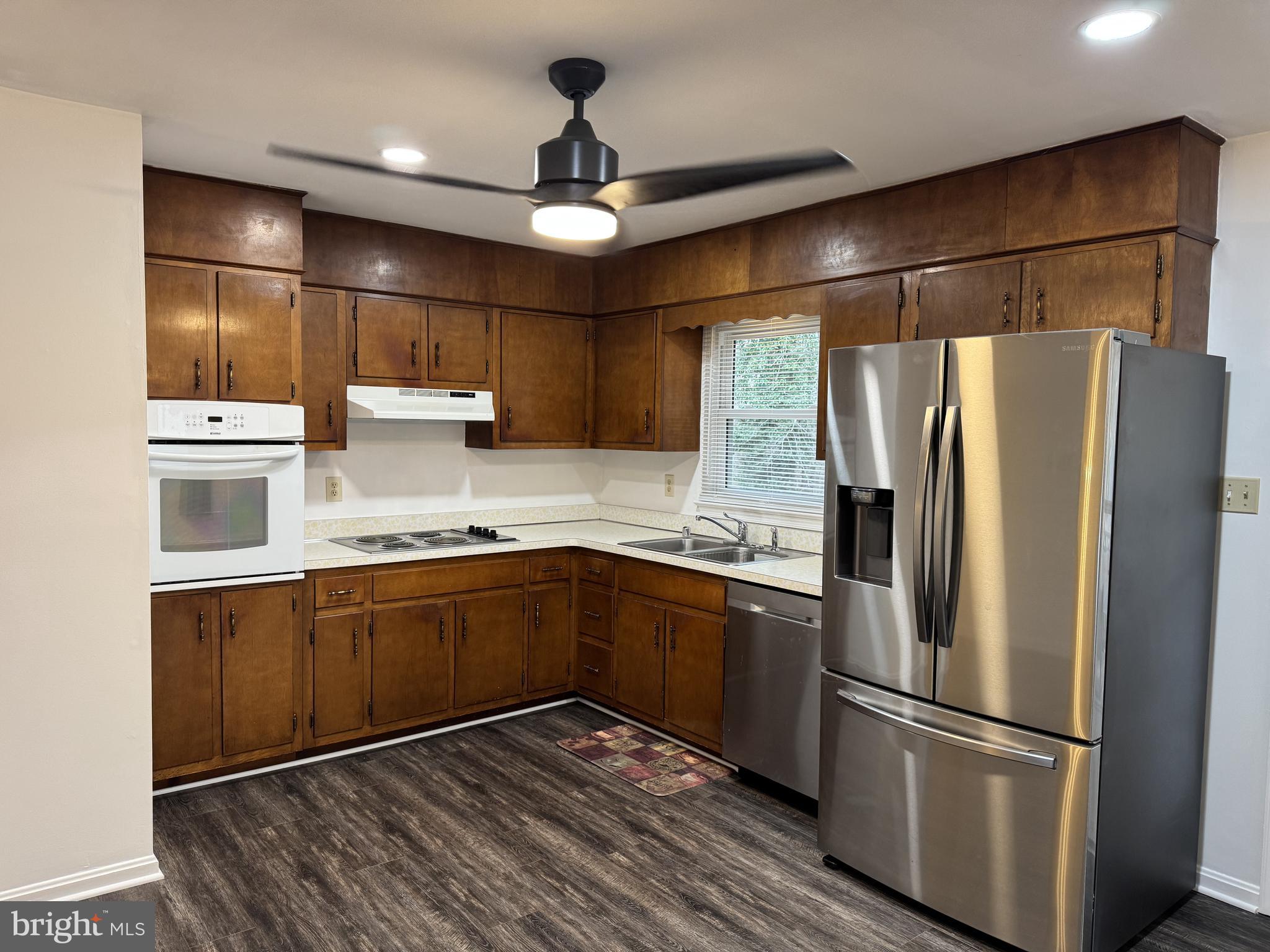 30170 Curtiss Road Mechanicsville, MD 20659 - Photo 12 of 35 Kitchen