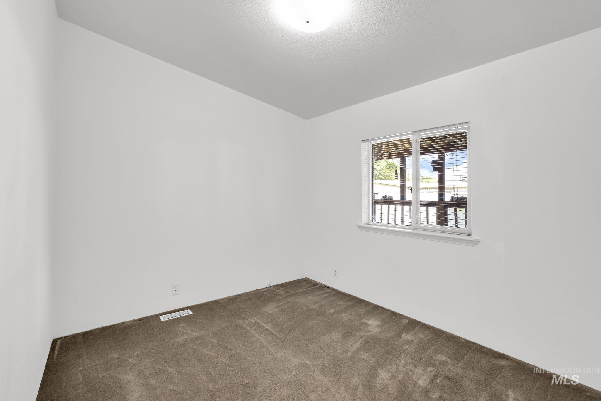 1625 Maple Street, Unit 40 Buhl, ID 83316 - Photo 11 of 17