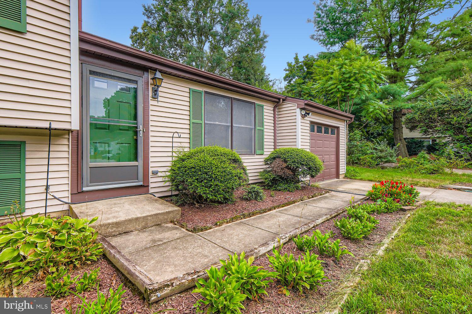 7735 Leaside Court Hanover, MD 21076 - Photo 4 of 29