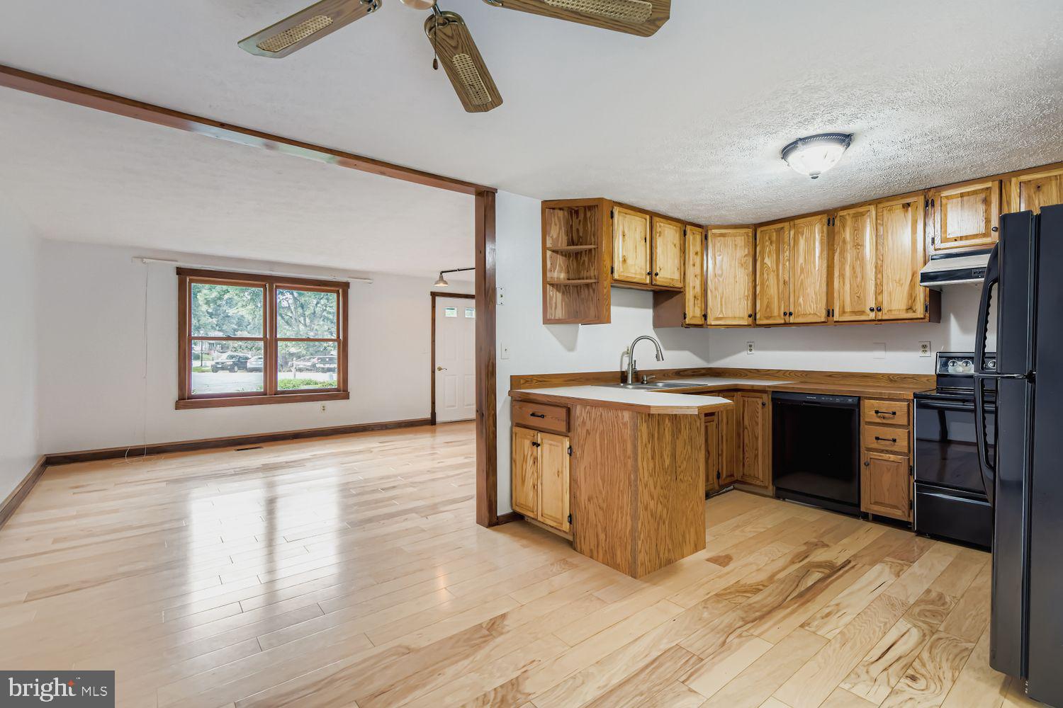 7735 Leaside Court Hanover, MD 21076 - Photo 10 of 29