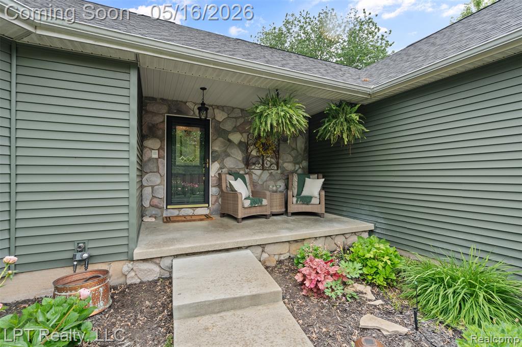 2588 East Jones Road Howell, MI 48855 - Photo 4 of 40