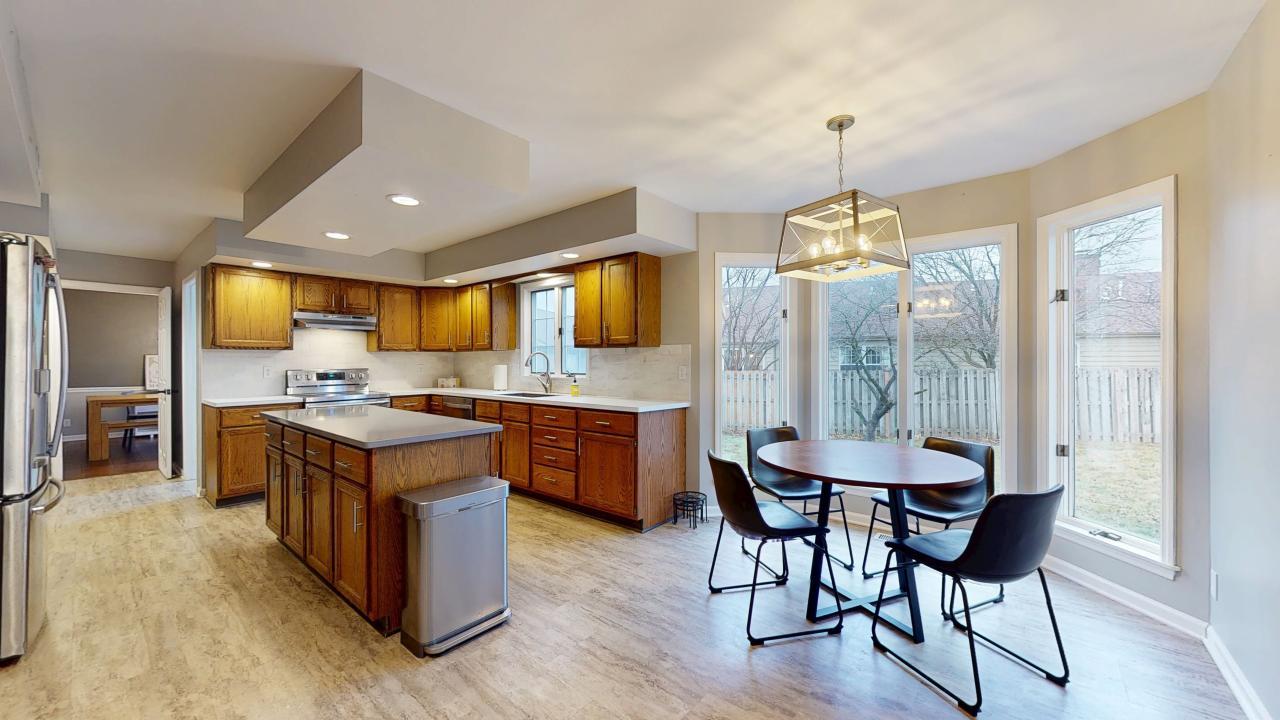 1604 Devonshire Drive Champaign, IL 61821 - Photo 15 of 35