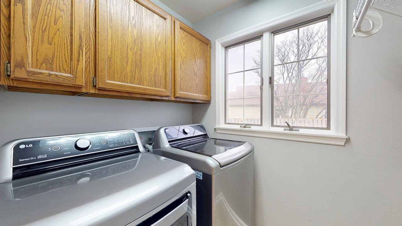 1604 Devonshire Drive Champaign, IL 61821 - Photo 18 of 35