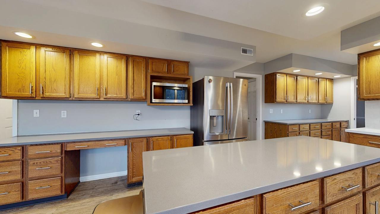 1604 Devonshire Drive Champaign, IL 61821 - Photo 10 of 35