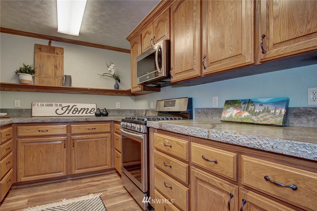 4433 Phillips Road Southeast Port Orchard, WA 98366 - Photo 14 of 40 Gallery Image 14