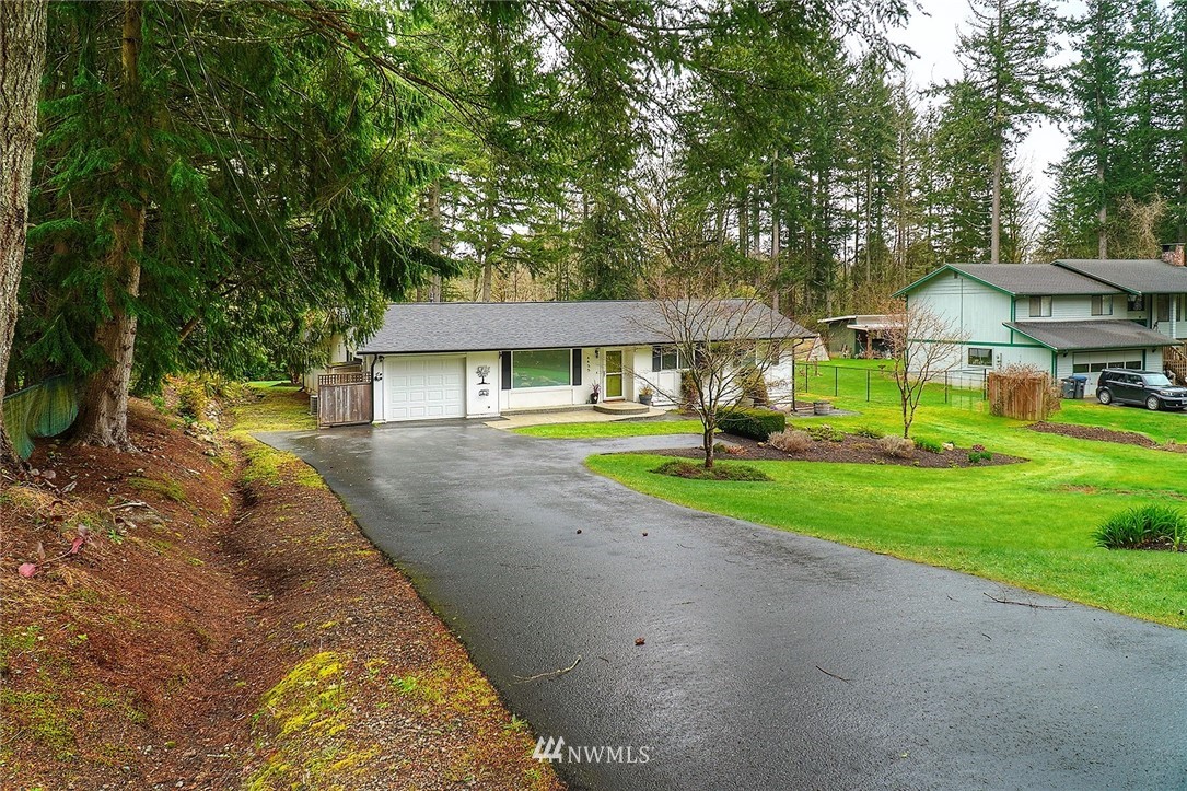 4433 Phillips Road Southeast Port Orchard, WA 98366 - Photo 3 of 40 Gallery Image 3