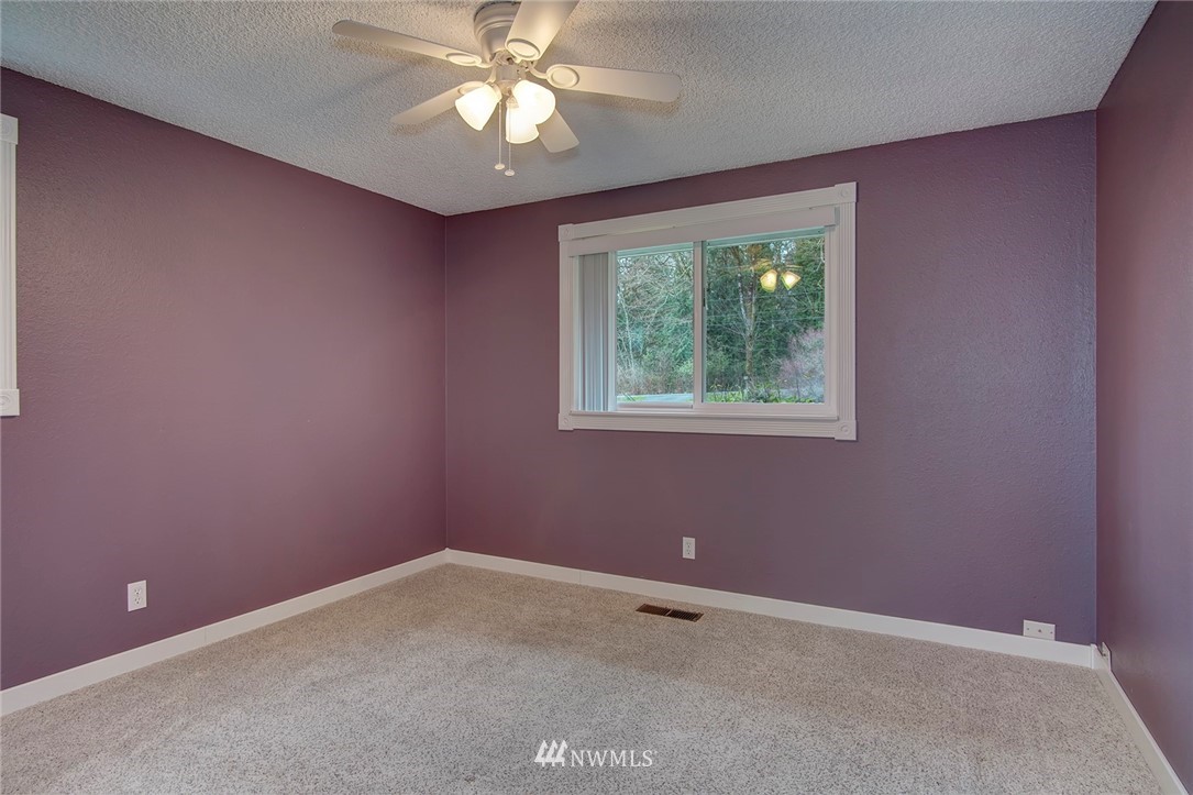 4433 Phillips Road Southeast Port Orchard, WA 98366 - Photo 23 of 40 Gallery Image 23
