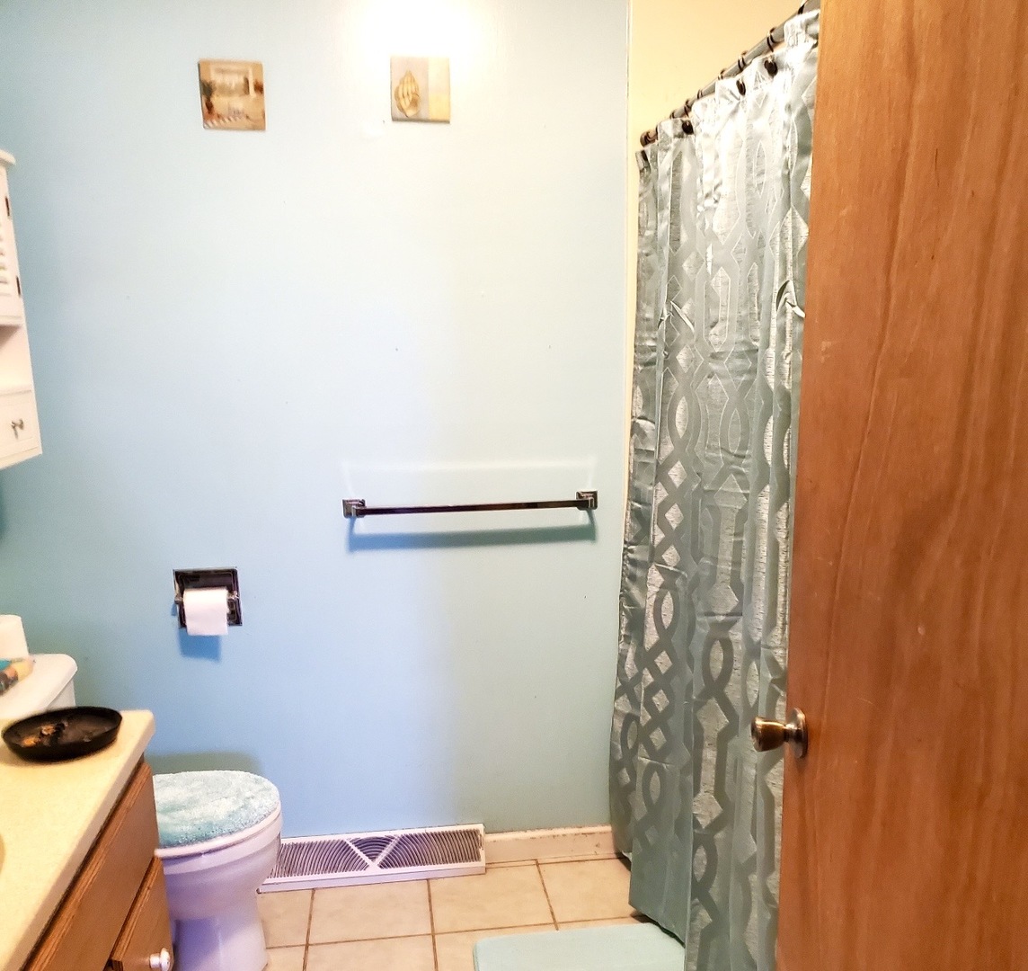 704 Carnahan Road Compton, IL 61318 - Photo 14 of 26