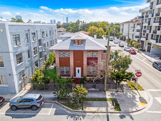 $1,199,000 | 676 Southwest 1st Street, Miami, FL 33130