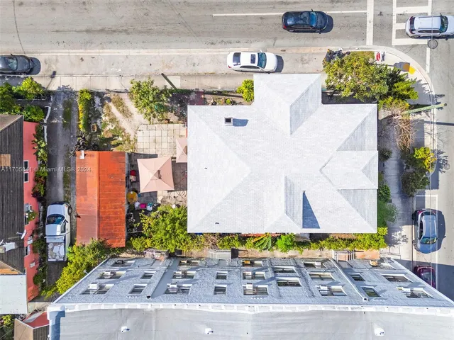 $1,199,000 | 676 Southwest 1st Street, Miami, FL 33130