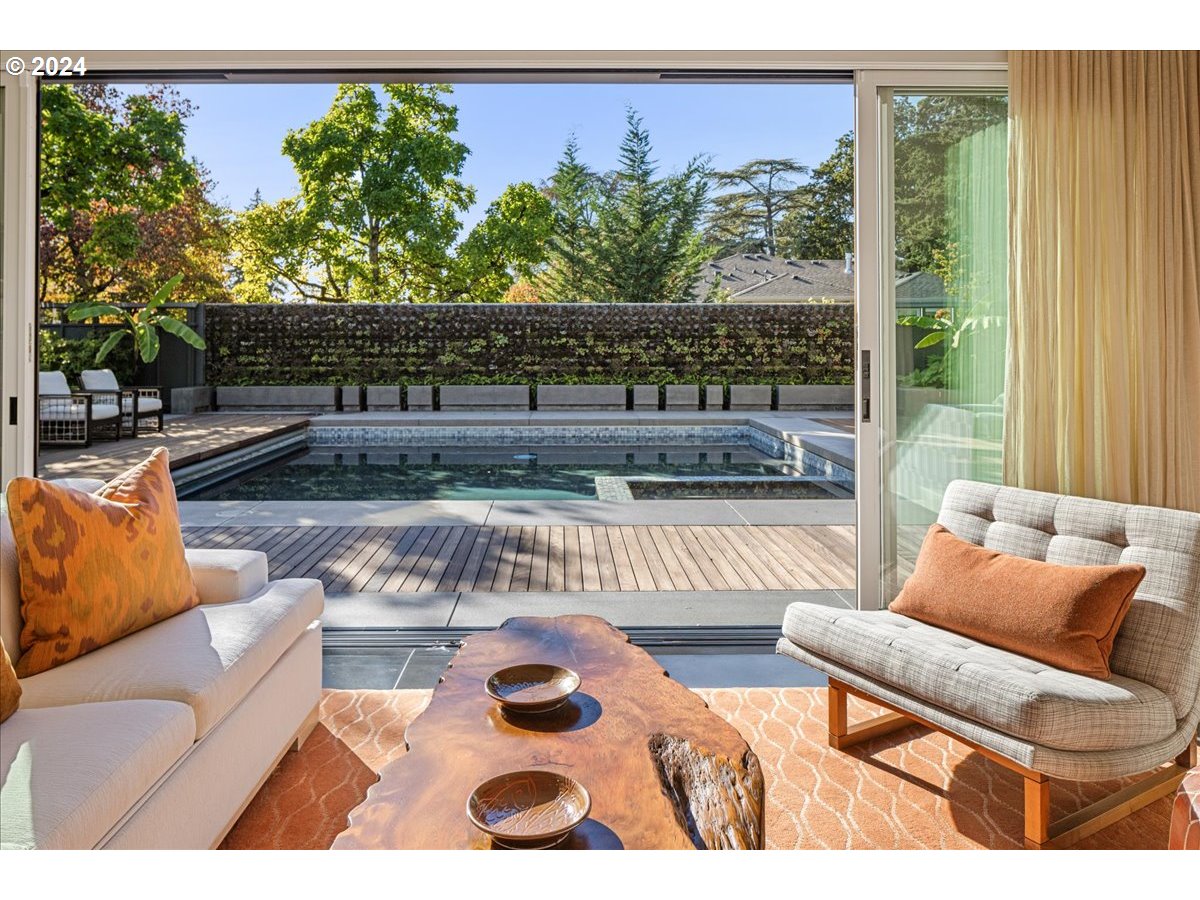 1933 Highlands Loop Lake Oswego, OR 97034 - Photo 28 of 48 a view of outdoor sitting area with furniture