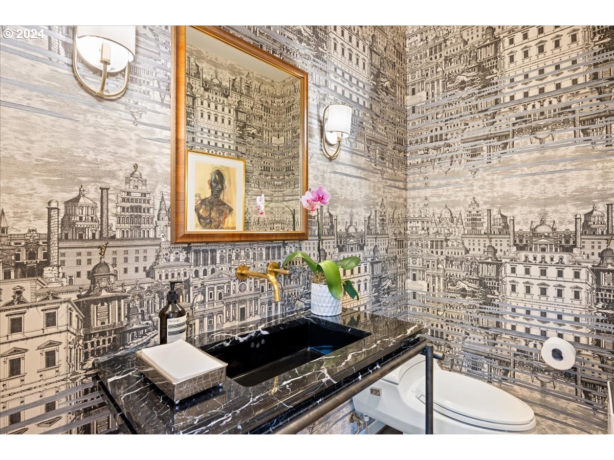 1933 Highlands Loop Lake Oswego, OR 97034 - Photo 29 of 48 a bathroom with a toilet shower and a sink