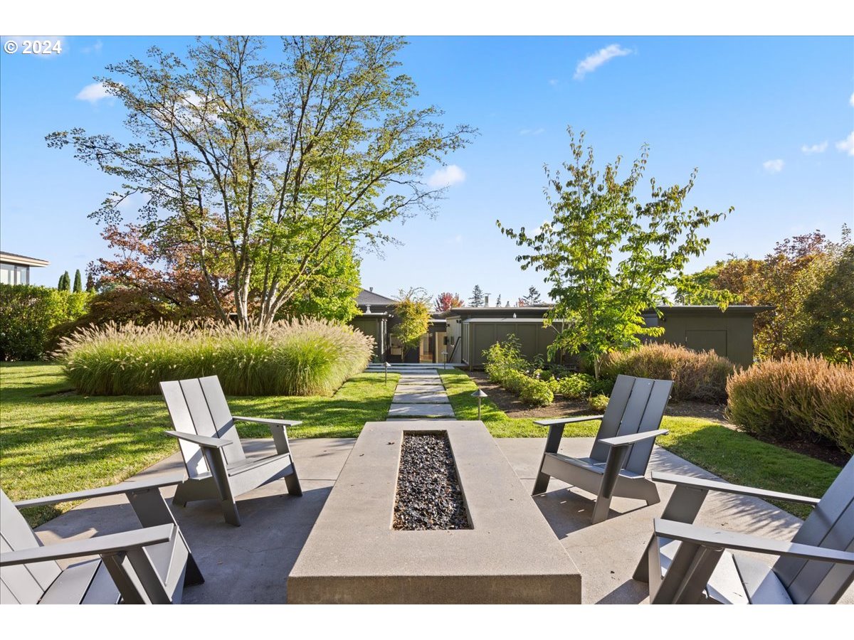 1933 Highlands Loop Lake Oswego, OR 97034 - Photo 47 of 48 a view of outdoor space yard and patio