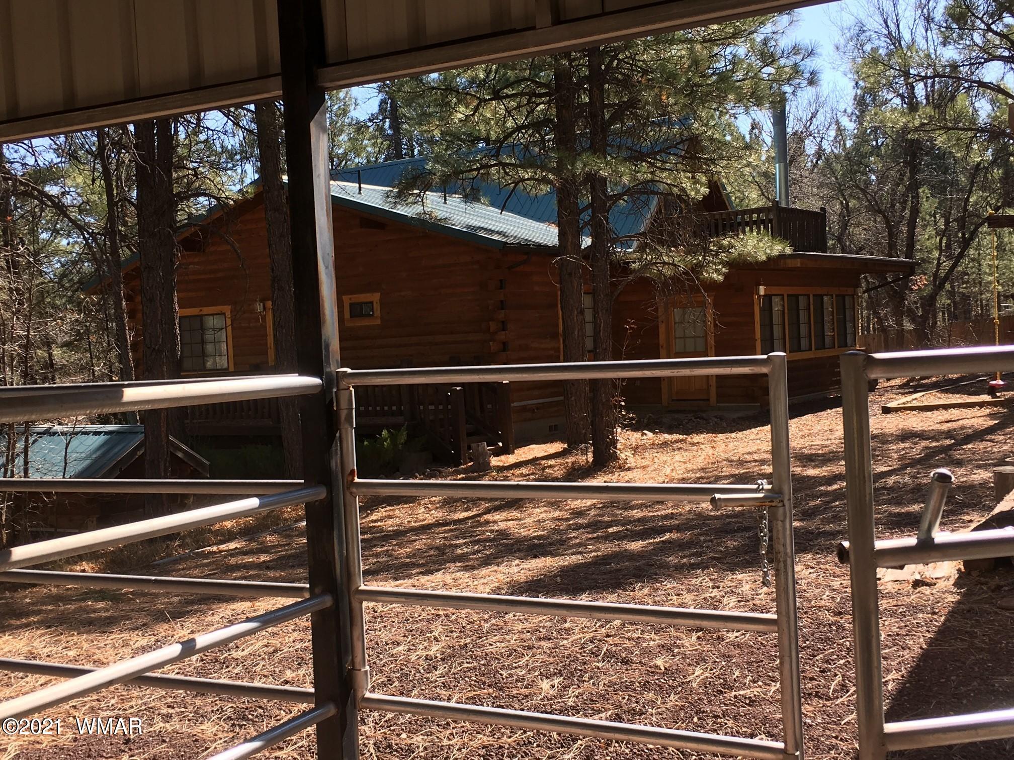 644 Rim Road Pinedale, AZ 85934 - Photo 12 of 33