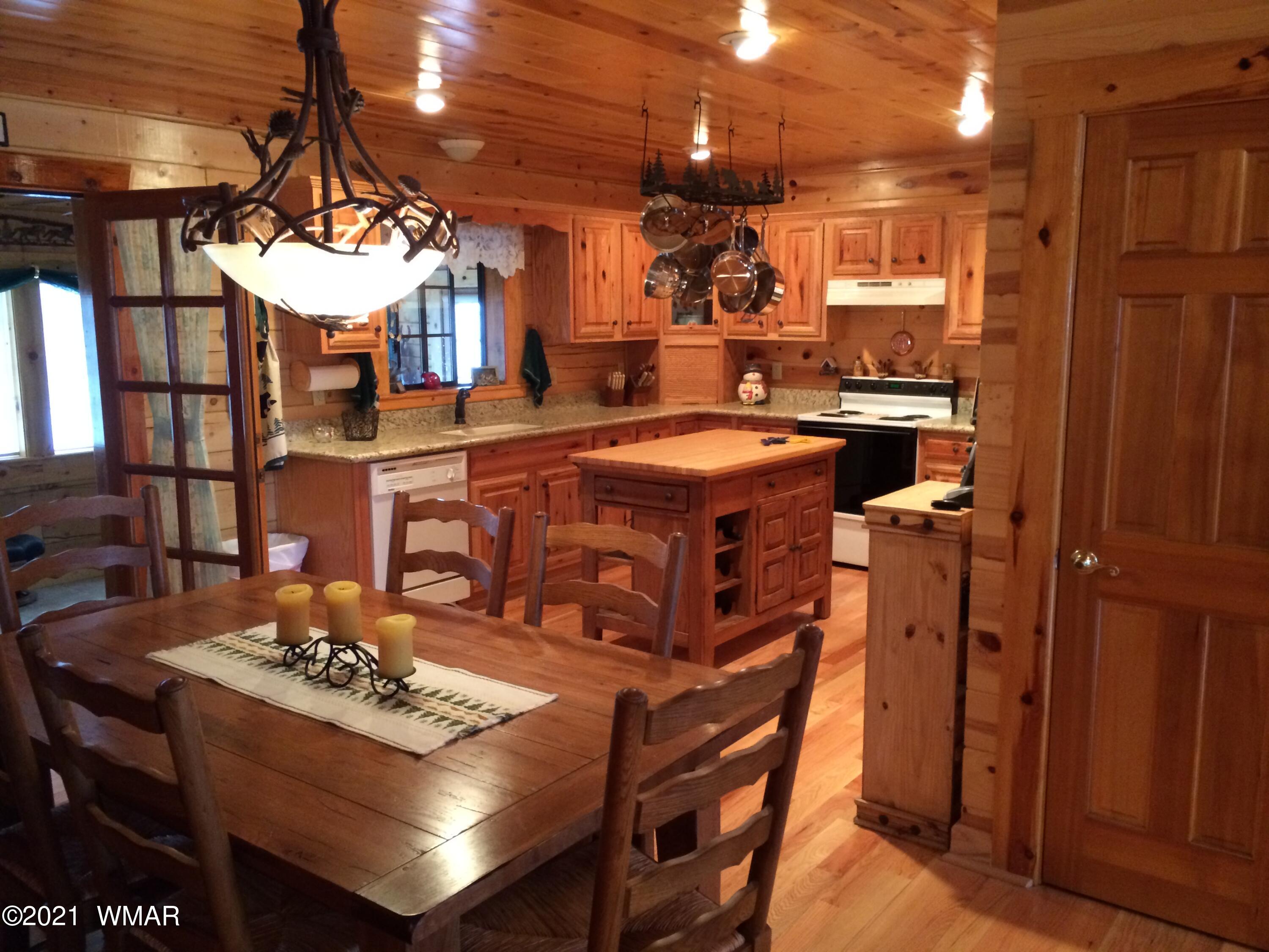 644 Rim Road Pinedale, AZ 85934 - Photo 19 of 33