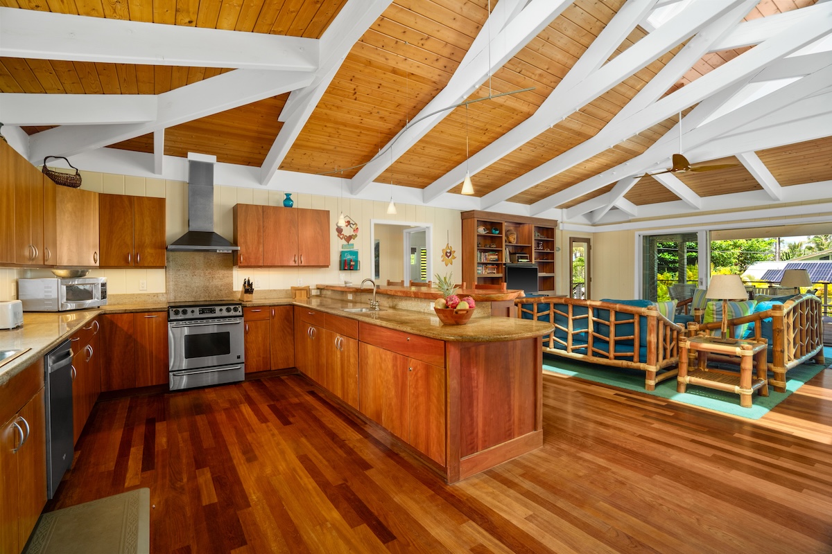 7205 Alealea Road Hanalei, HI 96714 - Photo 12 of 30